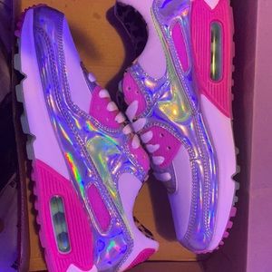 Size 8 Nike Shoes, White/Pink/Green/Silver